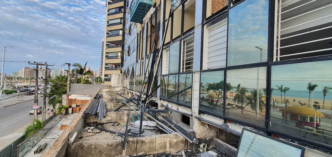 Adequação elétrica em edifício comercial na Beira Mar